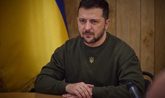 Zelenski: Rus teröristler Kharkiv'i yeniden güdümlü hava bombalarıyla vurdu