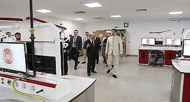 Ankara Üniversitesi Diş Hekimliği Fakültesine 'Bebek Dostu' ve 'Beslenme Dostu' Unvanı