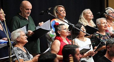 Antalya Büyükşehir Belediyesi Konserle Tazelendiler