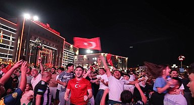 Ay Yıldızlı Galibiyet Dev Ekranda