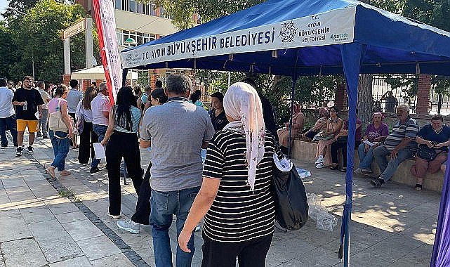 Aydın Büyükşehir Belediyesi, bugün gerçekleştirilen Kamu Personeli Seçme Sınavı (KPSS) öncesinde, memur adaylarını yalnız bırakmadı