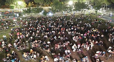 Aydın Büyükşehir Belediyesi tarafından kente kazandırılan Tekstil Park, yaz aylarının vazgeçilmez adresi olmaya devam ediyor