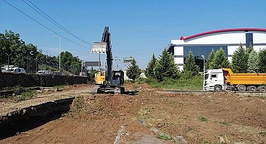 Başiskele'de D-130 Karayolu üzerine yeni durak cebi