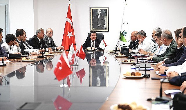 Başkan Aydın'dan birim kurmaylarıyla istişare toplantısı