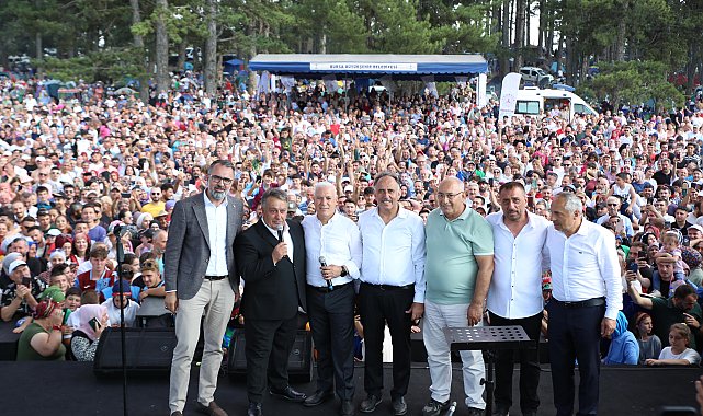 Başkan Bozbey: Ülkesi için bir çivi çakmış olan herkesi alkışlarız ve alnından öperiz