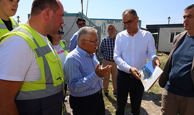 Başkan Büyükkılıç, Kayseri Kent Müzesi’nin çalışmalarını inceledi