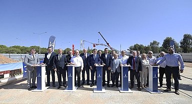 Başkan Tugay İAOSB'de kurulacak itfaiye merkezinin temelini attı