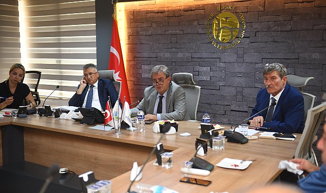 BASKİ, muhtarlarla mahallelerin su problemini görüşüyor
