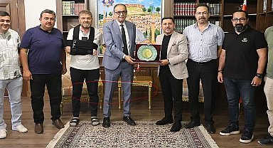 Belediye Başkanı Rasim Arı, STK'lar, ilçe ve belde belediye başkanları, iş dünyası ve vatandaşlarla buluşmayı sürdürüyor