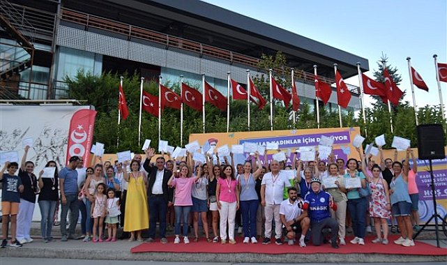 Beylikdüzü’nde kadın bisikletçiler sertifikalarını aldı