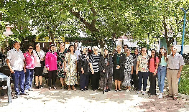 Burhaniye'de Kadınlar Buluşması Gerçekleşti