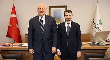 Çankaya Belediye Başkanı Hüseyin Can Güner, Ukrayna Büyükelçisi Vasly Bodnar, Macaristan Büyükelçisi Viktor Matis ve Yunanistan Büyükelçisi Theodoro Bizakis'i makamında konuk etti