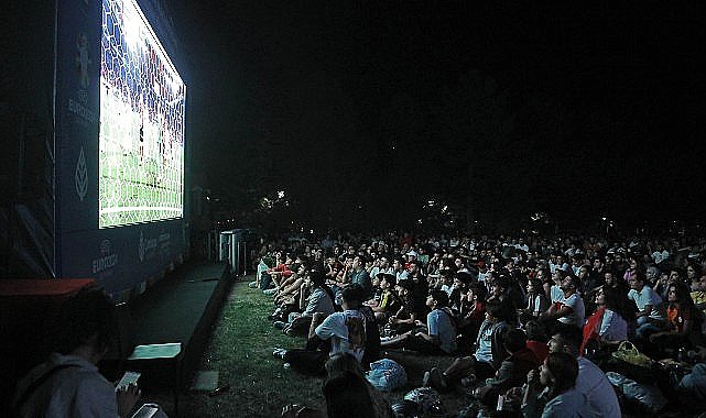 Çankaya Belediyesi, 2024 Avrupa Futbol Şampiyonası son 16 tur heyecanını Ahlatlıbel Atatürk Parkı'nda Başkentlilerle buluşturdu