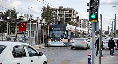 Çiğli ve Karşıyaka tramvay hatlarında aktarmasız ulaşım kolaylığı başlıyor