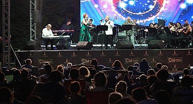 Çim Konserleri başladı