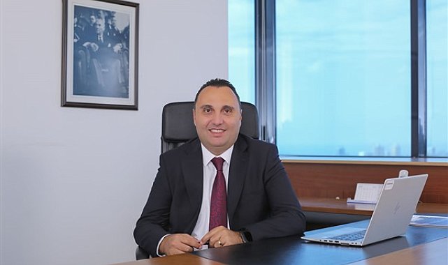 EasyE4 kontrol röleleri için yeni bulut bağlantı ve web düzenleme özellikleri
