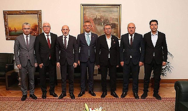 Ekinözü Belediye Başkanı Harun Vicdan, CHP Genel Başkanı Özür Özel ile Ankara'da önemli bir görüşme gerçekleştirdi