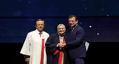 Ekrem İmamoğlu, MEF Üniversitesi 2023-24 Akademik Yılı Mezuniyet Töreni'ne katıldı