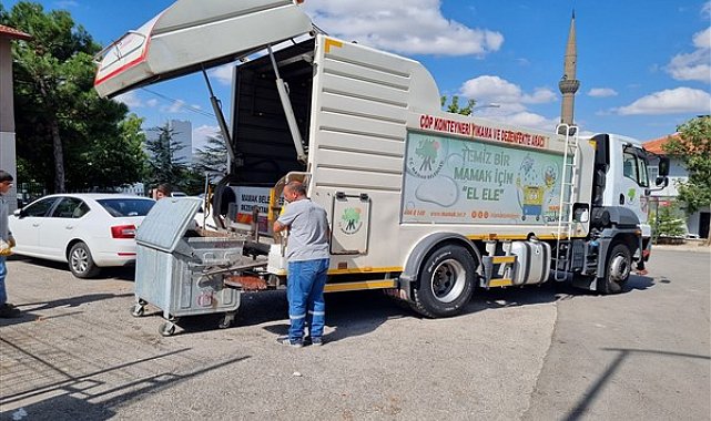 Elmadağ’da çöp konteynerleri dezenfekte ediliyor