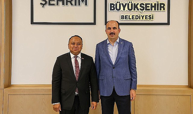 Endonezya Cumhuriyeti Ankara Büyükelçisi Purnama Başkan Altay'ı Ziyaret Etti
