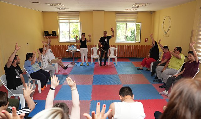Eskişehir'de “Nörokreatif Müzik Terapi Deneyimleme Atölyesi” düzenlendi