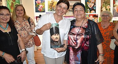 Foça Belediyesi Yenifoça Resim Kursiyerlerinin eserlerinin yer aldığı sergi, Belediye Başkanı Saniye Bora Fıçı ve sanatseverlerin katılımıyla açıldı