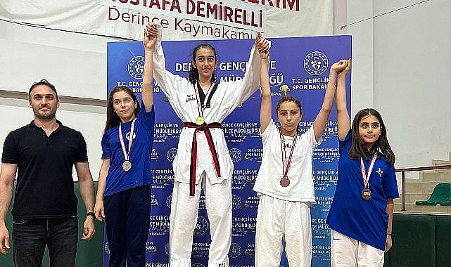 Gölcük Belediyesporlu 3 Taekwondo sporcusu, Kocaeli'de düzenlenen müsabakalarda şampiyon olarak Türkiye Şampiyonasına katılmaya hak kazandılar