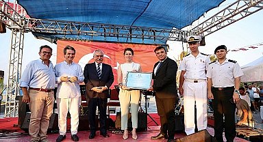 Ilıca Halk Plajı, denizlerin koruyucusu ve dünyanın bir numaralı eko etiketi olan 'Mavi Bayrak' ödülüne layık görüldü