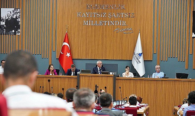 İzmir Büyükşehir Belediye Meclisi'nden Başkan Tugay'a önemli yetki