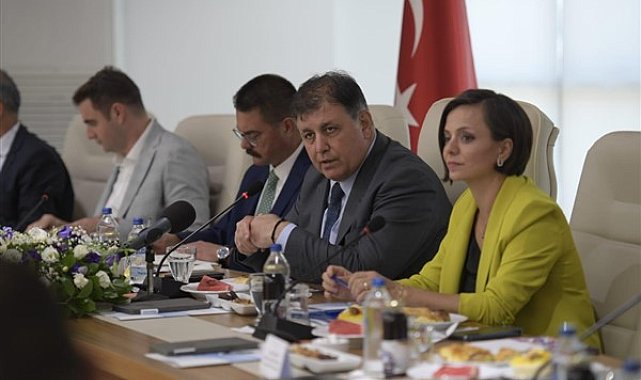 İzmir Büyükşehir Belediyesi'nden dezavantajlı vatandaşlar için proje