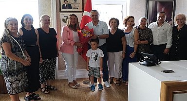 Kadın kollarından Başkan Topaloğlu'na ziyaret