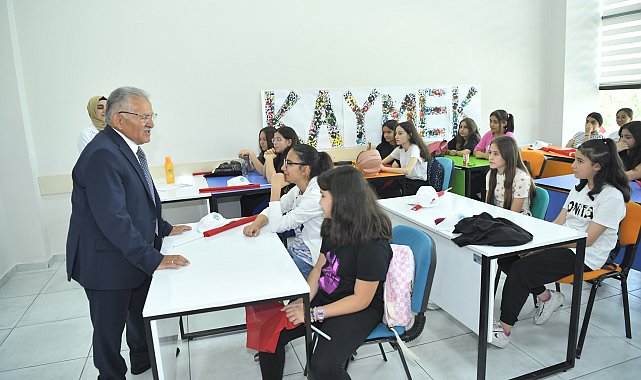 KAYMEK Gençlik Merkezleri'nden YKS başarısı