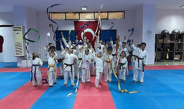 Kemer Belediyesi Karate Takımı kuşak atladı
