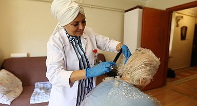 Küçükçekmece Belediyesi, Evde Bakım Hizmetiyle Yaşama Değer Katıyor