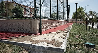 Lüleburgaz Belediyesi'nin yaptığı yürüyüş parkuruna zarar verildi