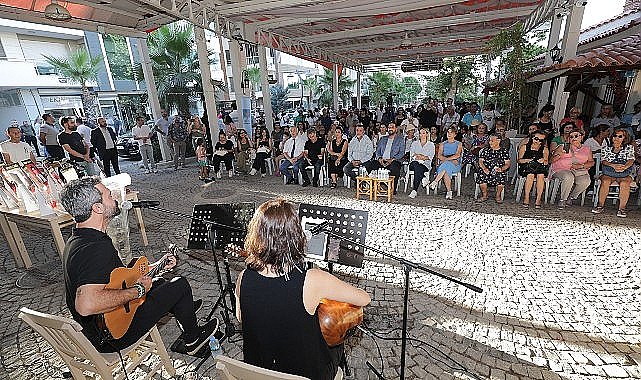Madımak Katliamı'nın 31.yılında Narlıdere Belediyesi tarafından düzenlenen anma programında duygusal anlar yaşandı