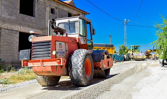 Malatya'da yol çalışmaları devam ediyor