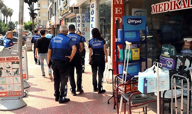 Mersin’de kaldırım işgali yapan esnafa idari para cezası uygulandı