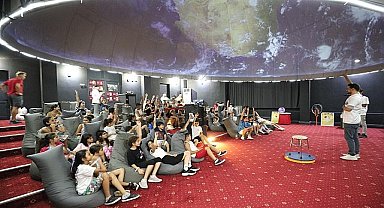 Minik kaşifler Konak'ta bilim dolu bir yaz geçirecek