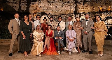 Netflix'in Alman Yapımı Yeni Romantik Komedi Filmi She Said Yes*'in Türkiye'deki Çekimleri Başladı