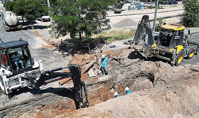 Nevşehir Belediyesi tarafından 2000 Evler Mahallesi'nde gerçekleştirilen içme suyu ana isale hattı yenileme çalışmaları tamamlandı