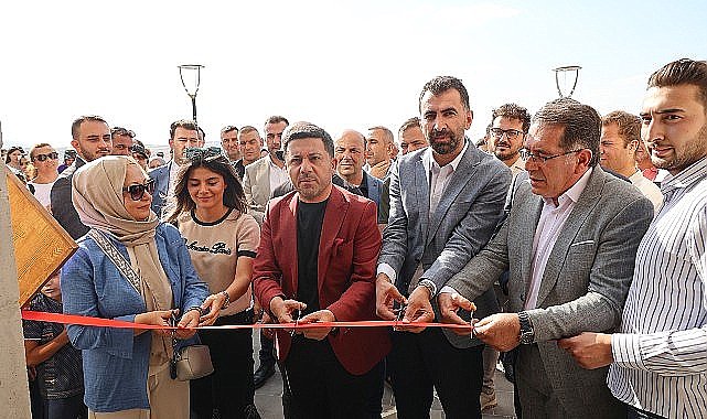 Nevşehir Belediyesi tarafından yapımı tamamlanan ve bölge turizmine ciddi katkılar sağlayacak olan Kayaşehir VR Merkezi düzenlenen törenle hizmete girdi