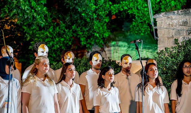 Nilüfer Çocuk ve Gençlik Korosu, Kıbrıs’ta konser verdi