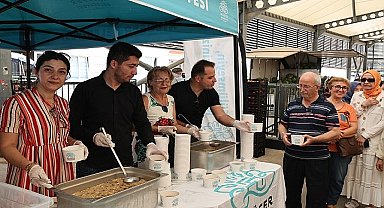 Nilüfer'de aşure kazanı kaynıyor