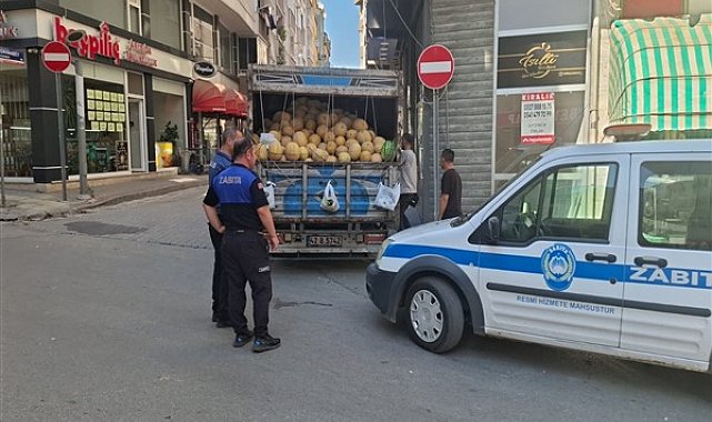 Orhangazi'de kaldırım işgalleri ve etiket-kasa fiyat uyuşmazlıkları denetlendi
