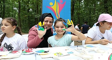 Ormanya'da Mutlu Şehir Okulları eğitimi