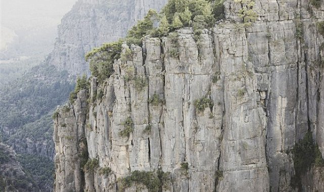 Şahindere Kanyonu'nda mahsur kalan 10 kişi kurtarıldı