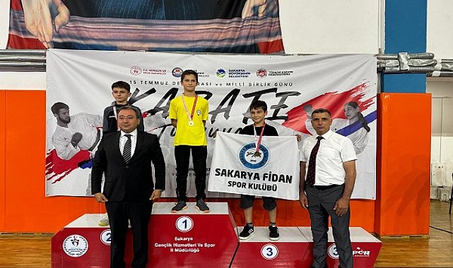 Sakarya'da 15 Temmuz’a özel karate turnuvası düzenlendi