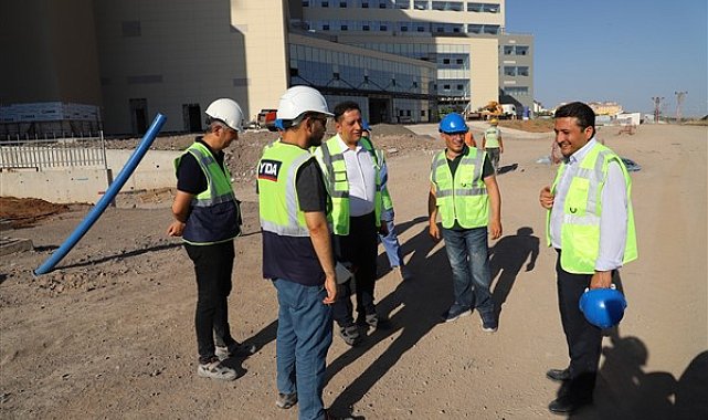 Şanlıurfa İl Sağlık Müdürü Solmaz, Şanlıurfa Şehir Hastanesi’ndeki çalışmaları inceledi