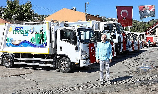 Temizlik hizmetlerini daha hızlı ve verimli hale getirmek amacıyla araç filosunu genişleten Mudanya Belediyesi, 15 Haziran – 15 Temmuz 2024 döneminde bir ay boyunca 5 bin ton evsel atık topladı
